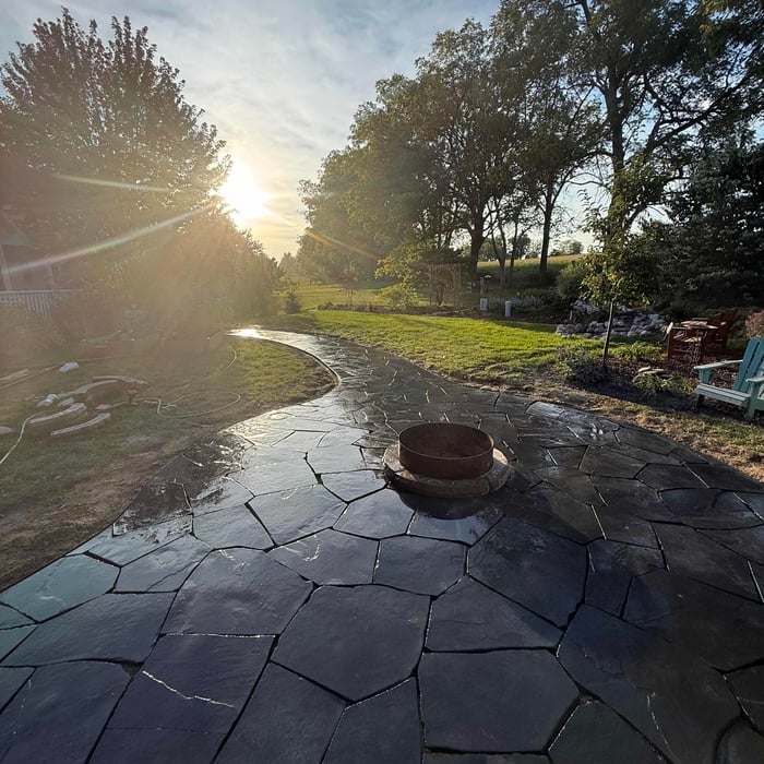 Flagstone Patio - (Black)