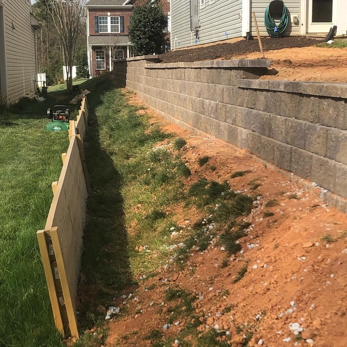 Retaining wall