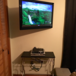 32" Full-Motion TV Mount