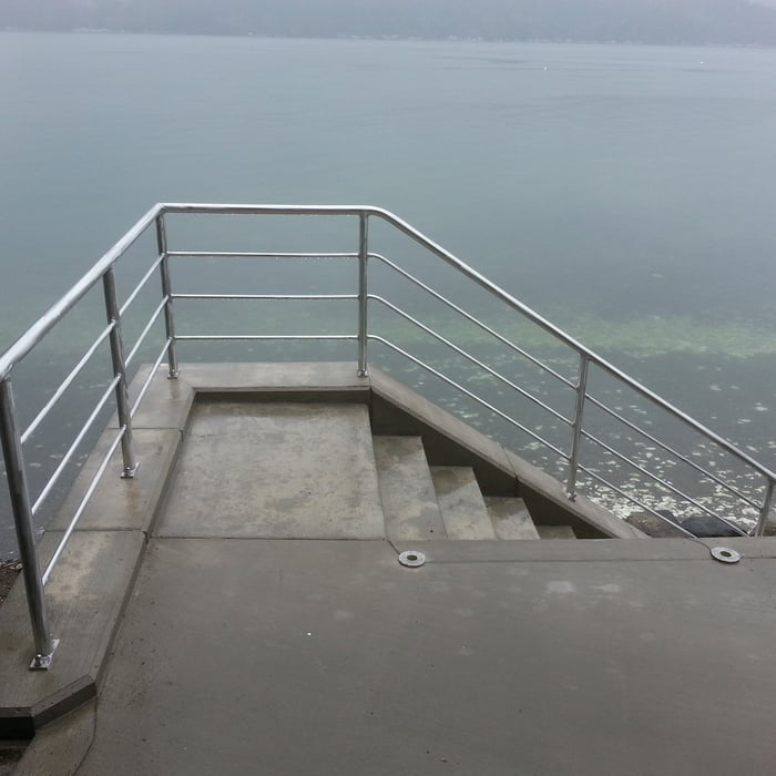 Exterior railings