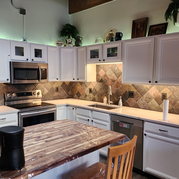 Under cabinet lighting