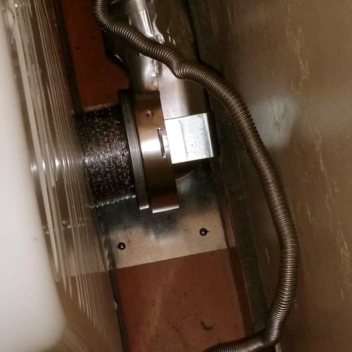 Final connection of the dryer and vent