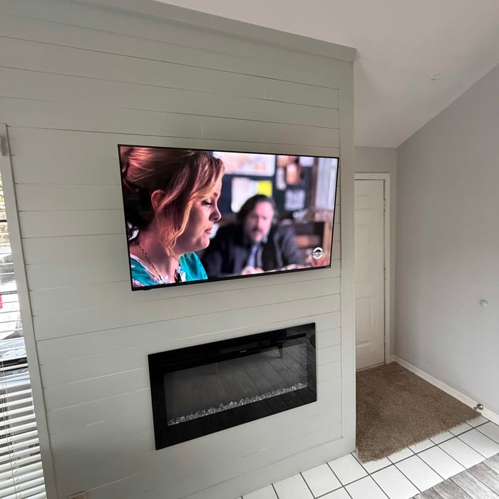 Tv mounting