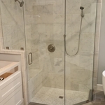 Signature Pivot Shower Solution