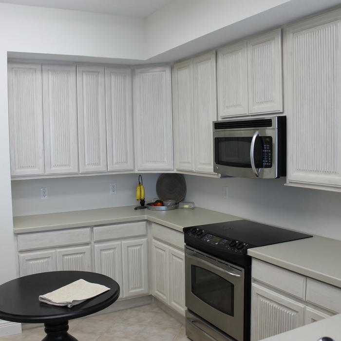 Kitchen cabinet finish