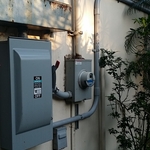 Service feeder