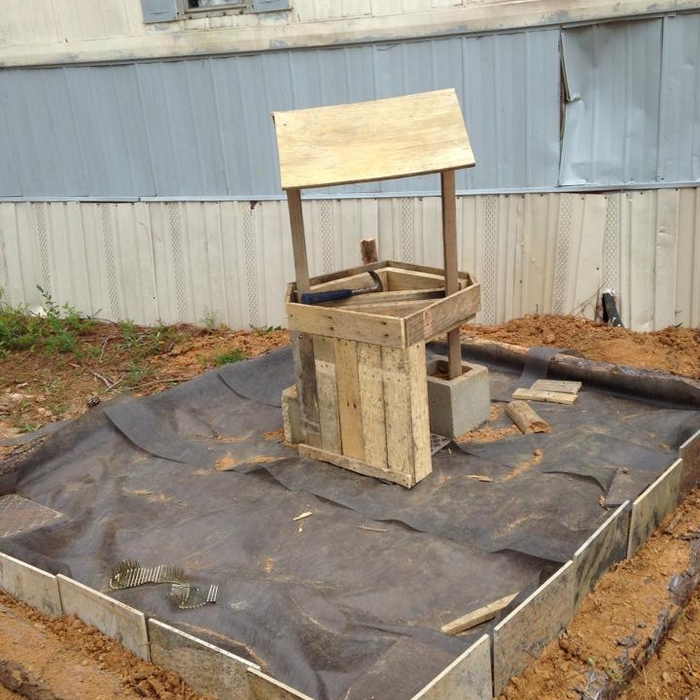 faux water well
