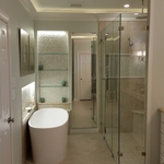 Frameless shower