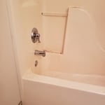 Bathroom Apt
