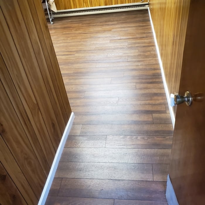 Waterproof laminate floor
