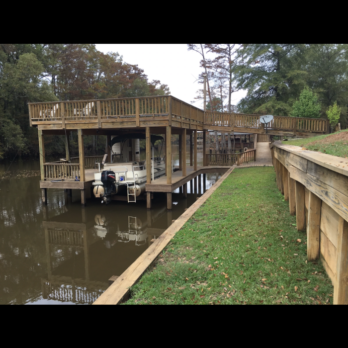 Boat dock w/ no stain