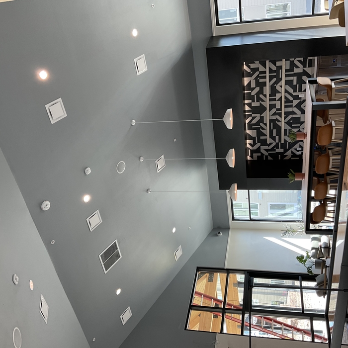 Installed pendant lights with recess lighting