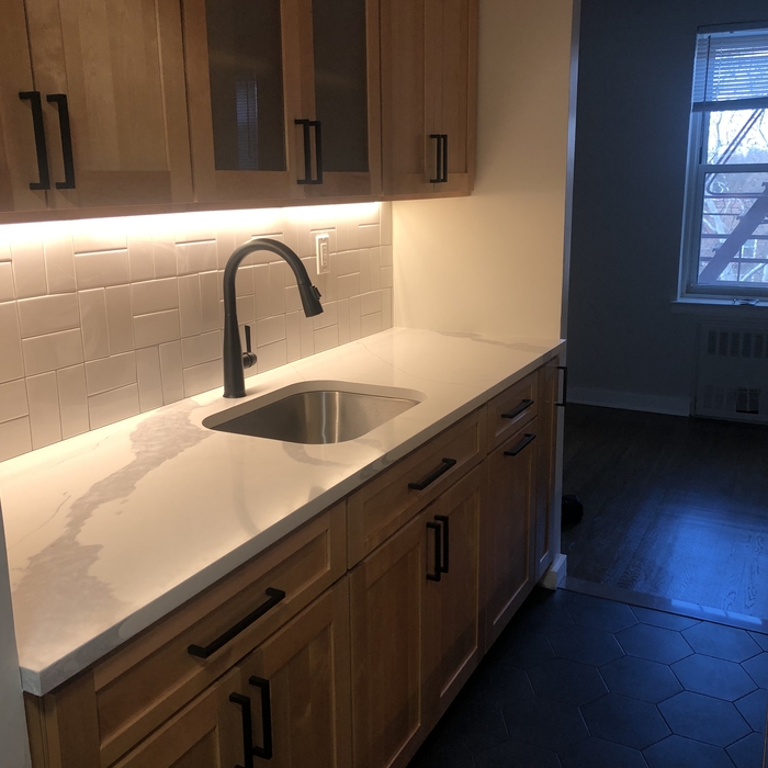 Under Cabinet Lights