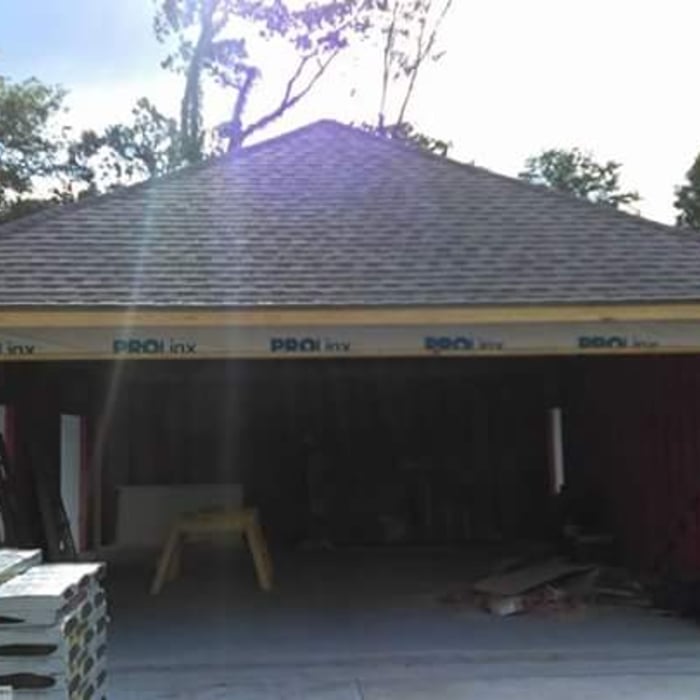 Garage Moss Bluff