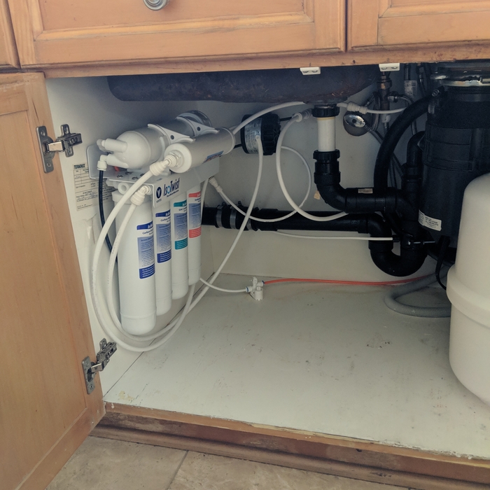Undersink RO System, with leak detector