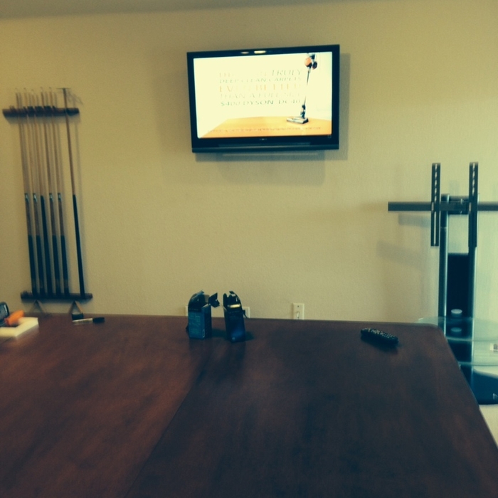 32"in LG / tilt wall mount