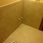 Diagonal wall and floor