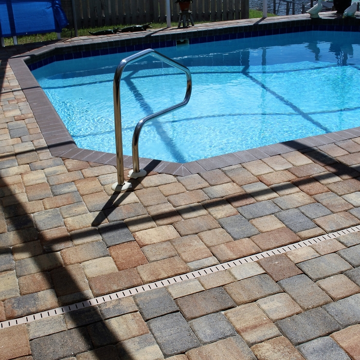 Color: RiverStone, T-Pattern