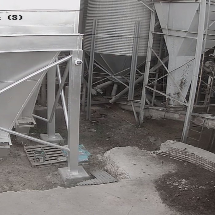 Feed Tanks