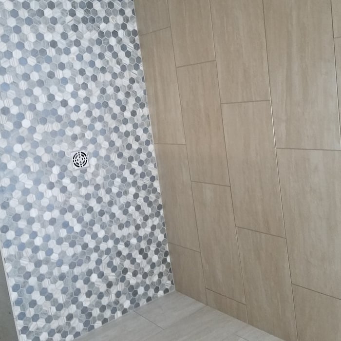 Golf club shower