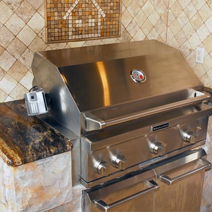 Outdoor Kitchen