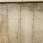 Leaky Settling Crack