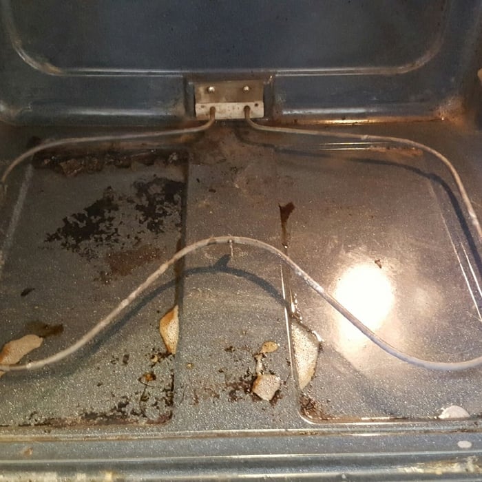 Kitchen oven