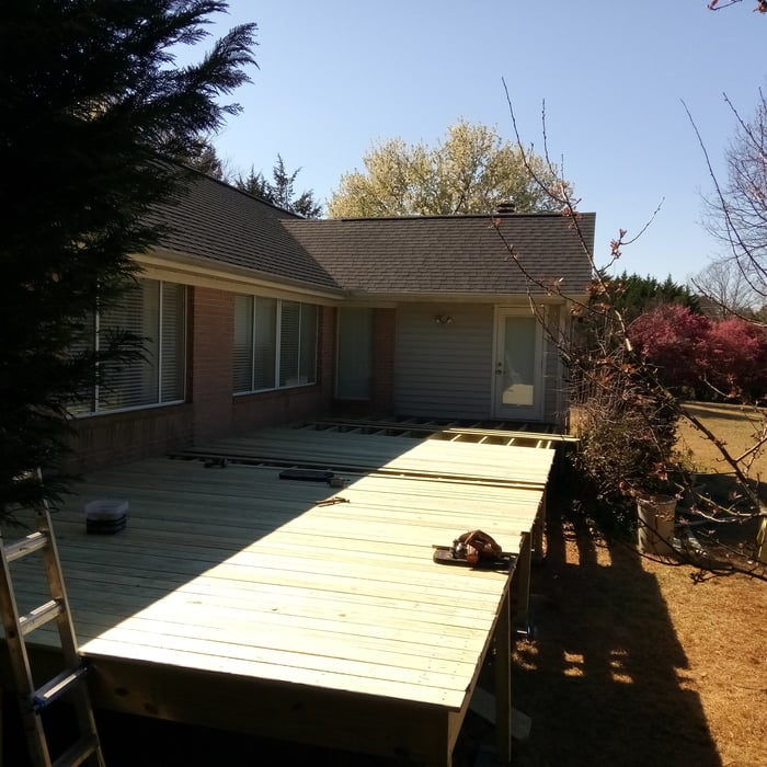 Laying deck floor