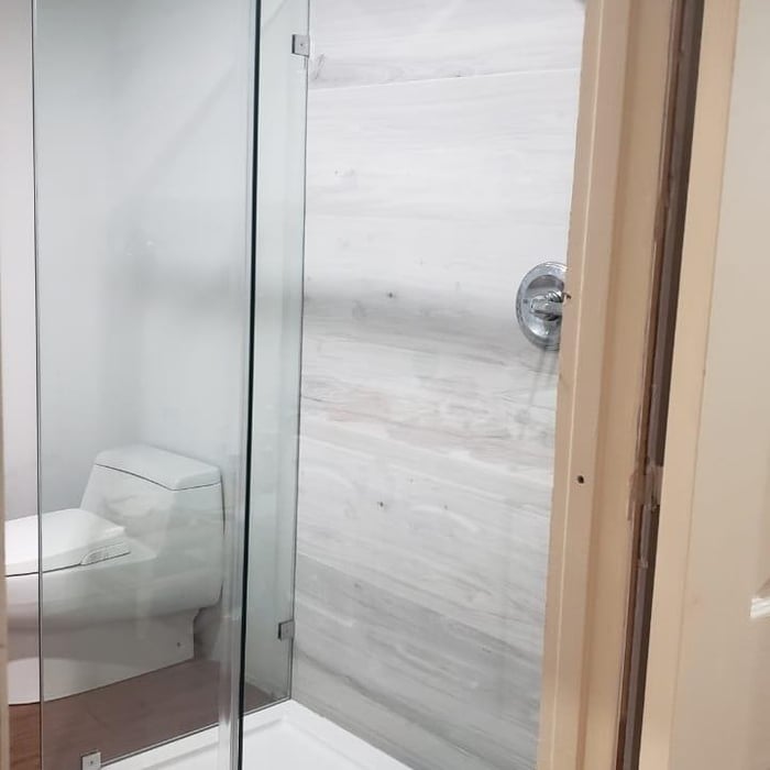 Sliding Shower Enclousure