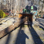 Chipping logs