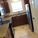 Full kitchen