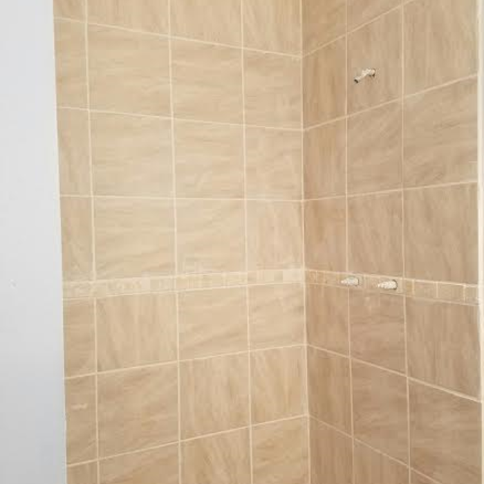 Standup shower