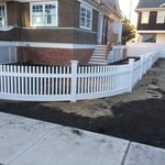 Radius picket fence