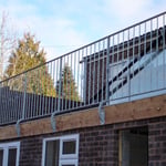 PATIO RAILS