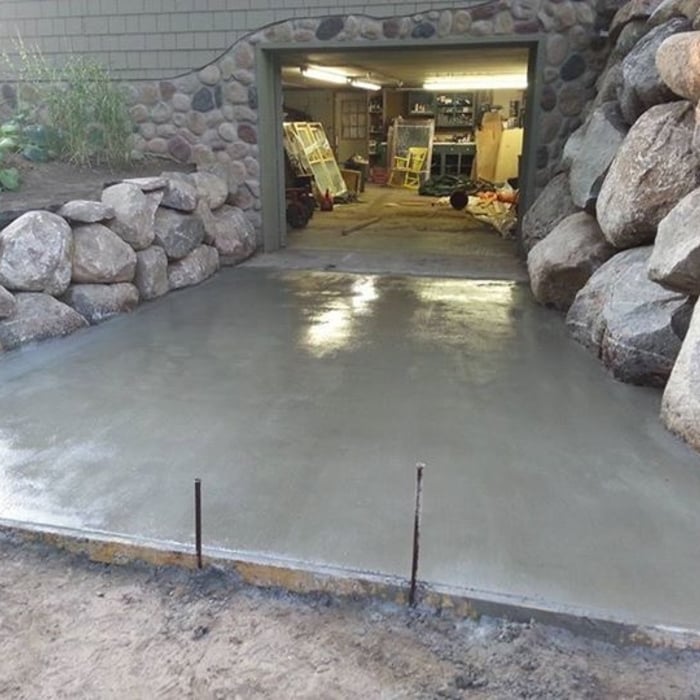 Walkout slab