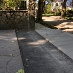 Outdoor pet containment