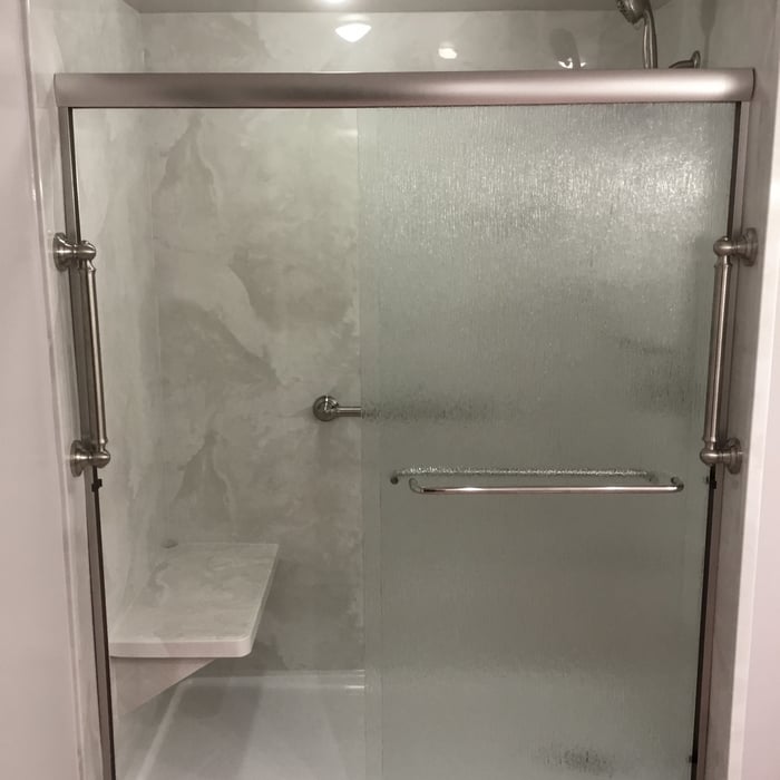 Seated shower
