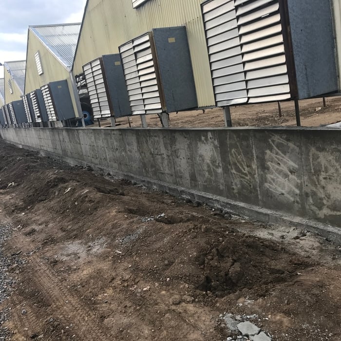 Retaining wall