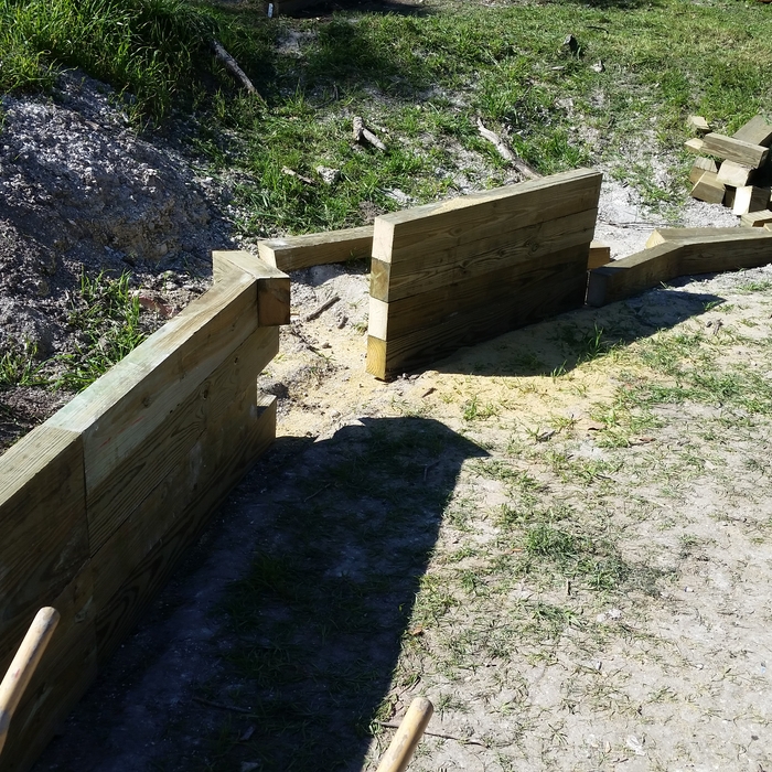 Retaining wall