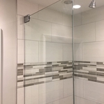 Taurus glass shower door