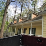 Leo Residence