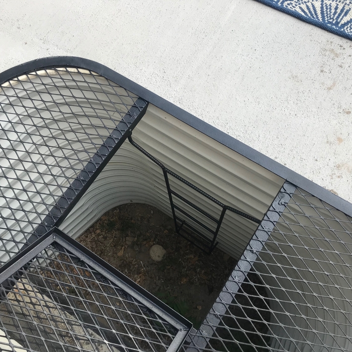 Regular style with egress door