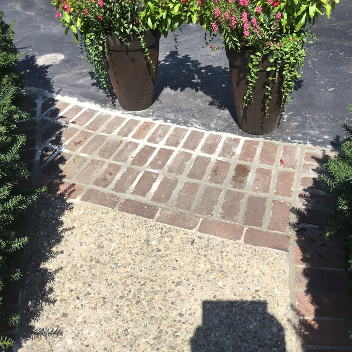 Tuck pointed sidewalk
