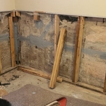 Epoxy to Horizontal hairline crack.