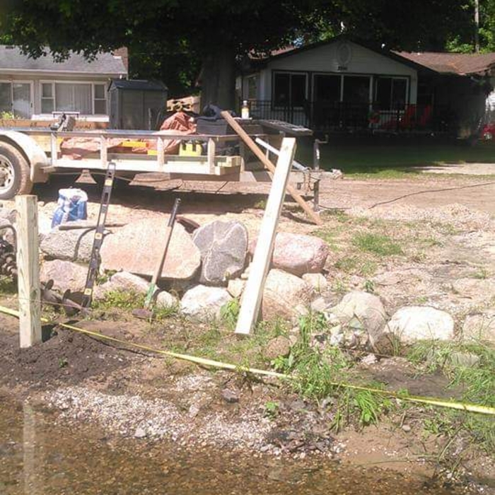 Rock retaining wall