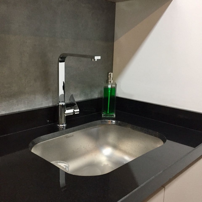 Black Countertops