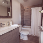MODERN/URBAN BATHROOM