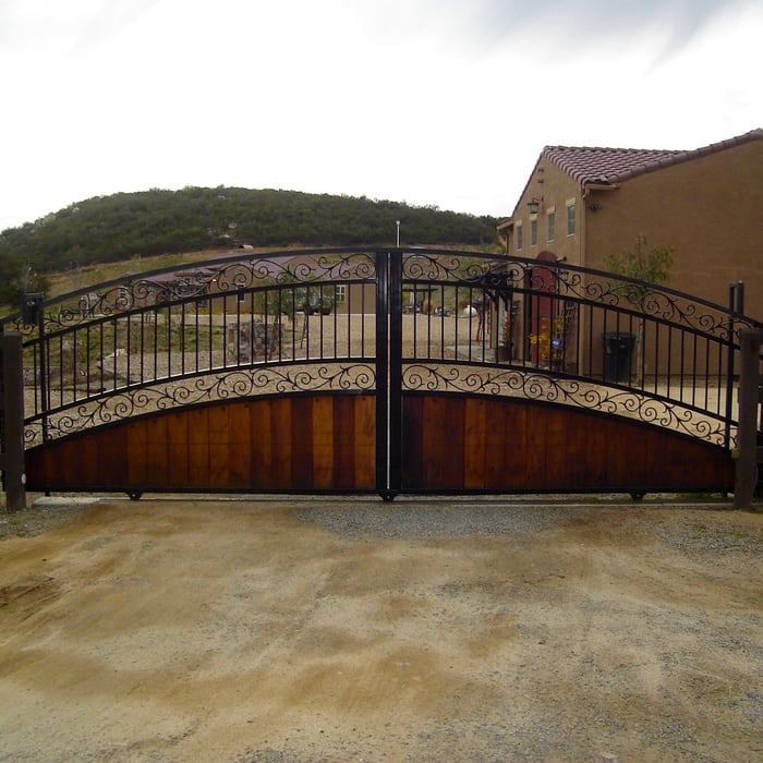 Custom Automated Ranch Entry Gate
