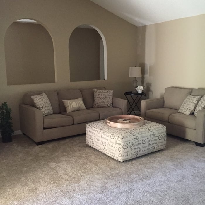 Family room no ceiling lights
