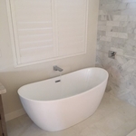 soaker tub